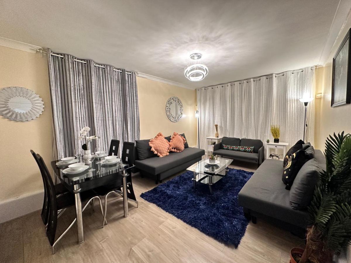 Posh 2-Bedroom, Living Room, Kitchen & 1.5 Bathroom London Exterior photo